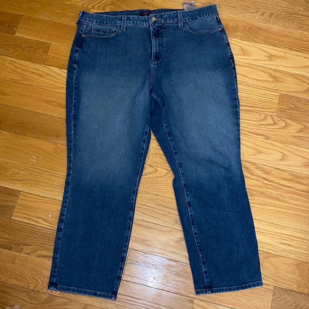 Plus sizeNYDJ SIZE 16 stlye "IRA"